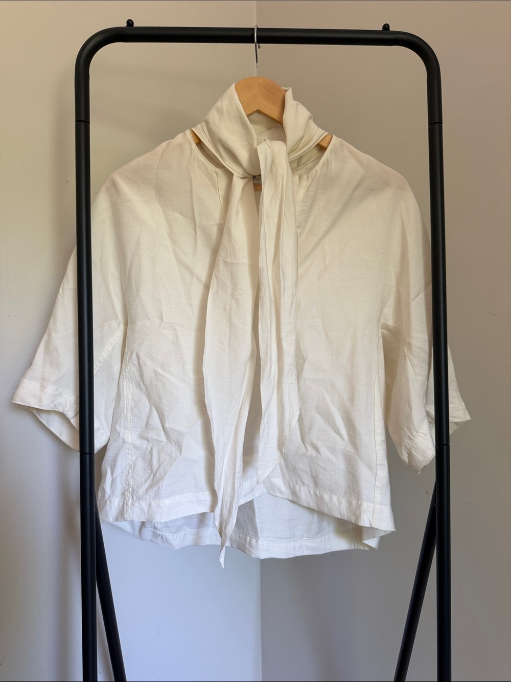 ZARA V-Neck Short Sleeve Tie-Neck Boxy Top
